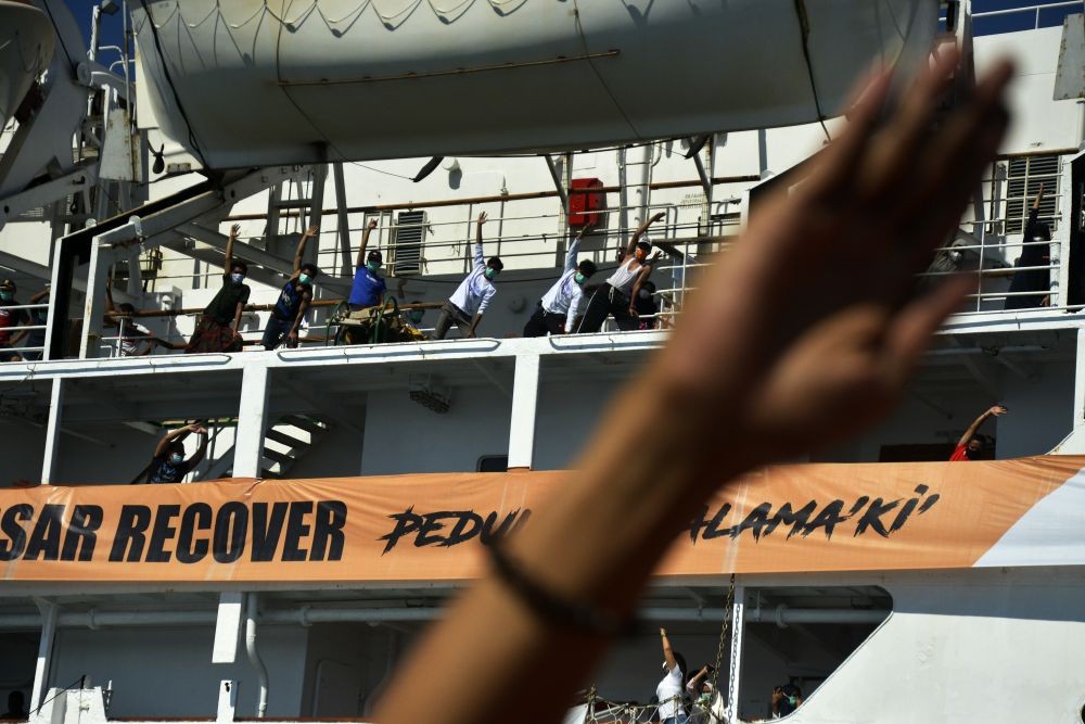 Kemenhub Tanggung Biaya Sewa Kapal Isolasi Apung di Makassar