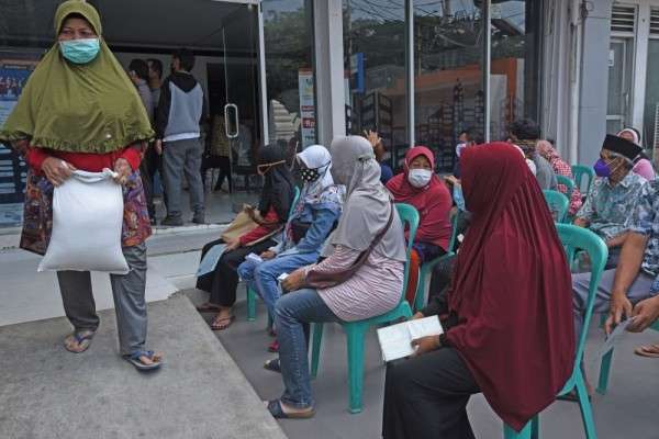 Pemkot Makassar Tak Kunjung Bagikan Bansos PPKM