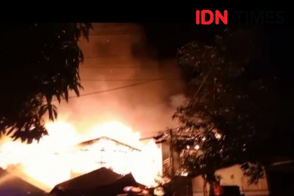 Kebakaran Tengah Malam, Tiga Rumah di Balikpapan Ludes Terbakar