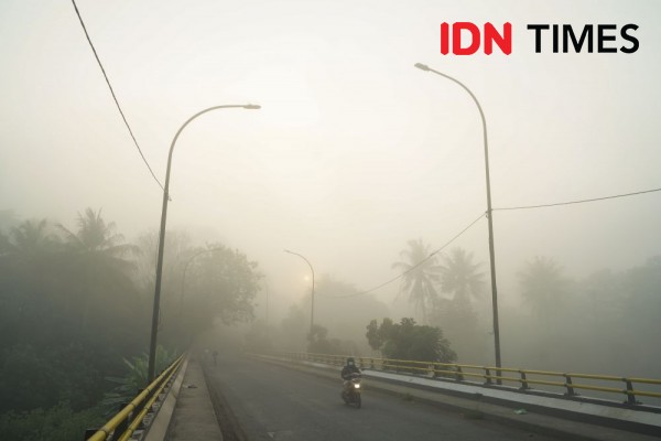 Palembang Kabut Tebal Tiap Pagi, BMKG: Bukan Situasi Karhutla