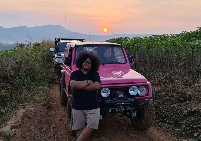 Suka Main Lumpur! 7 Potret Miyabi, Jimny Pink Kesayangan Babe Cabita