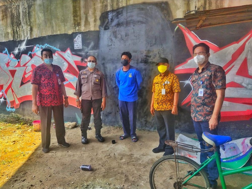 Mural Mirip Presiden Jokowi 404 Not Found Muncul di Kota Tangerang