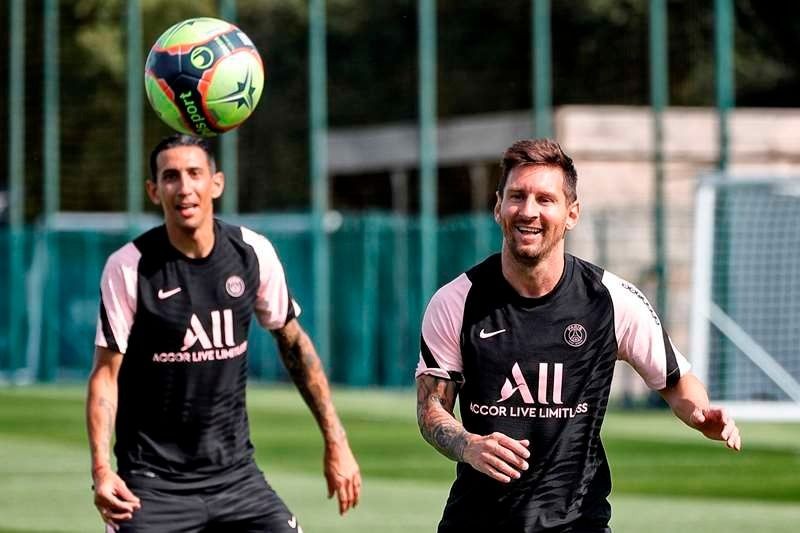 Positif COVID-19, Lionel Messi Isolasi di Argentina