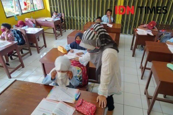 Pemkot Bandung Minta Jatah 200 Ribu Vaksin Sinovac untuk Pelajar