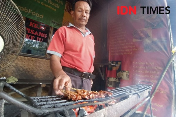 Mengenal Sate Kelinci Lembang yang Peminatnya Makin Surut