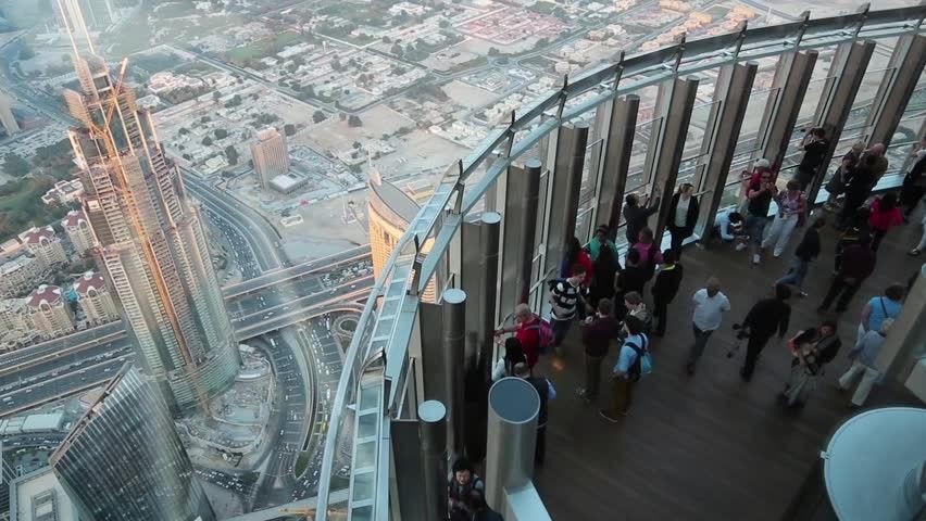 10 Fakta Unik Burj Khalifa, Gedung Tertinggi di Dunia Menembus Langit