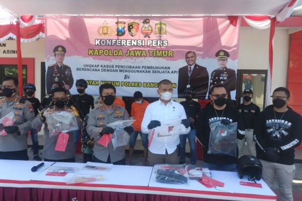 Dipicu Cemburu, Tembak Tukang Servis di Bangkalan