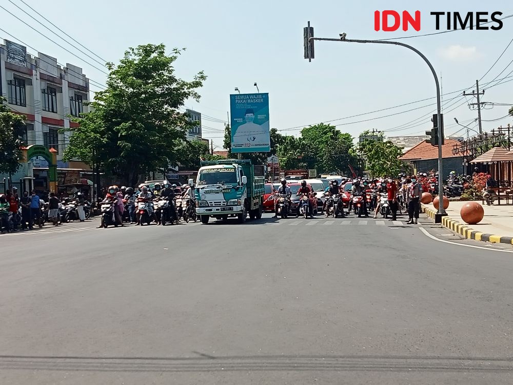 Pandemik COVID-19, Upacara Kemerdekaan Digelar di Jalanan Madiun
