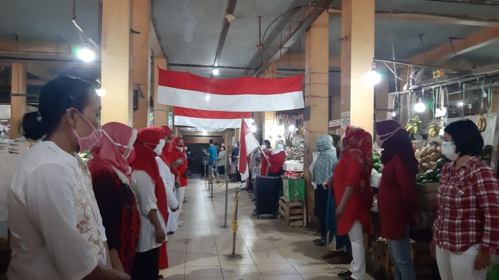 Rayakan HUT RI, Pedagang Beringharjo Gelar Upacara di Dalam Pasar 