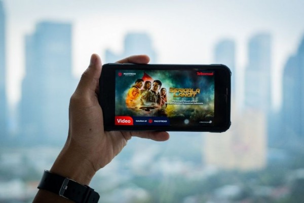 Asyik! Film Serigala Langit Kini Bisa Ditonton Eksklusif di MAXstream