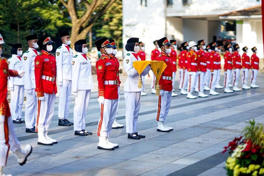 Megawati Sambangi Istana, Ini Pesan Untuk Purna Paskibraka