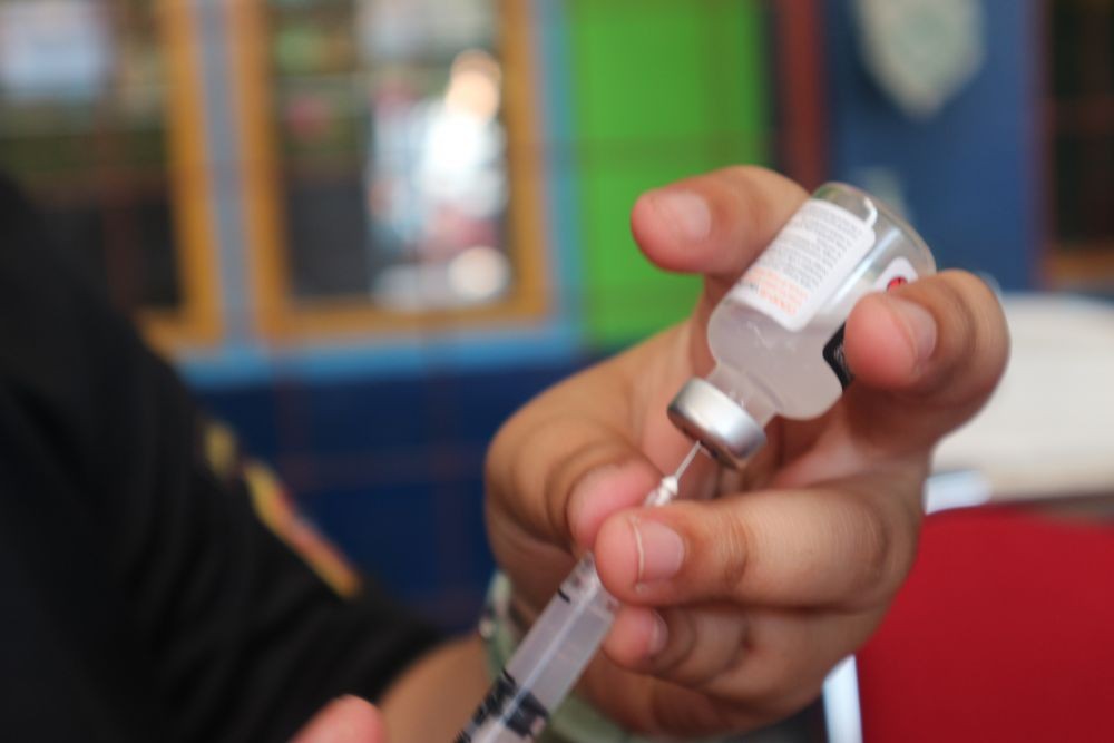 Vaksinasi COVID-19 di Jabar Tembus 200 Ribu per Hari