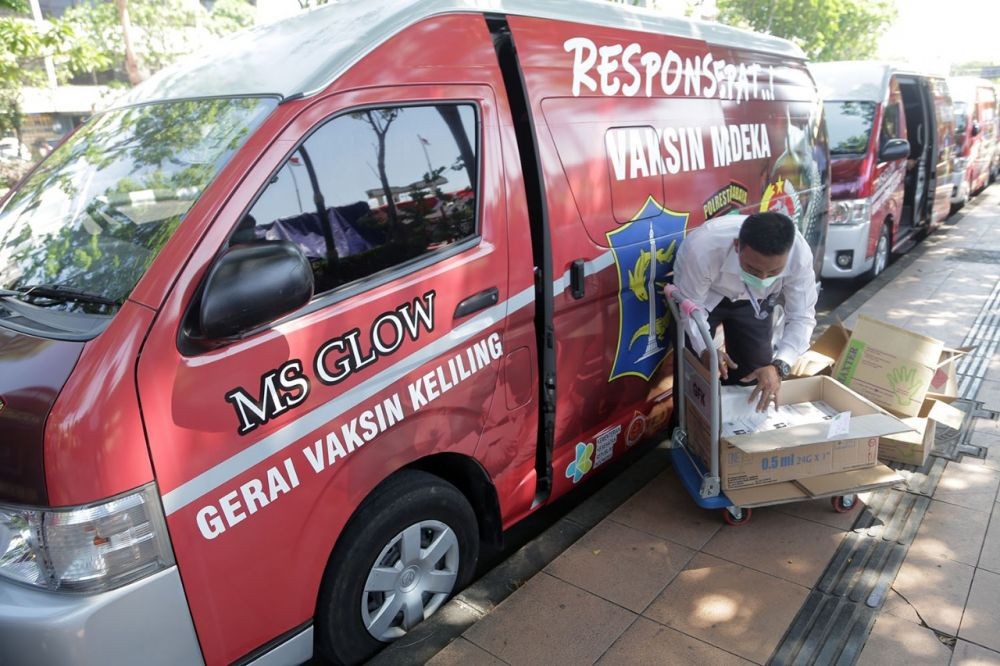 Surabaya Punya Mobil Vaksinasi, Sehari Sasar 11 Ribu Orang