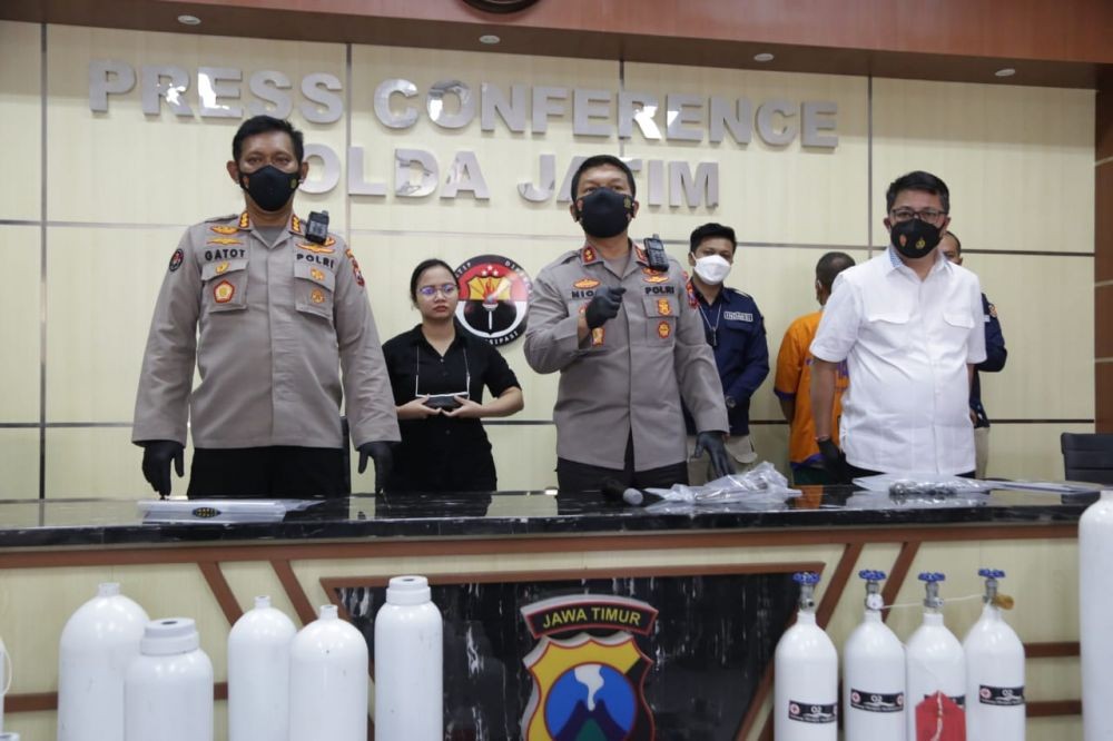 Biadab! Perusahaan di Surabaya Ubah APAR Jadi Tabung Oksigen Palsu