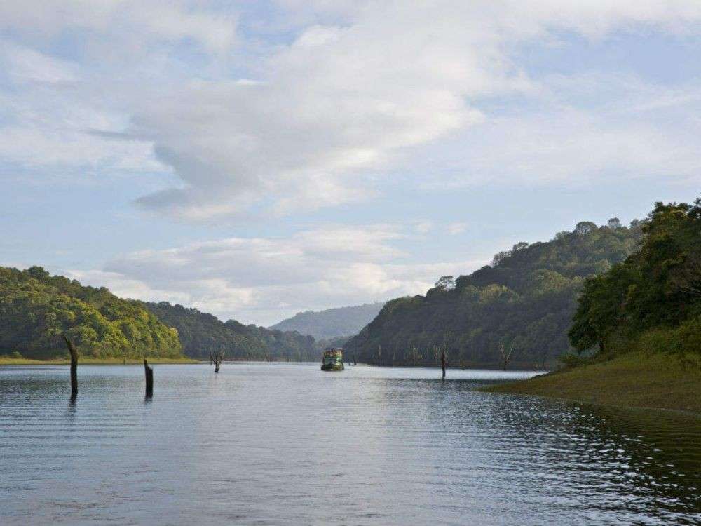 10 Danau Buatan Paling Indah Di Dunia Indonesia Termasuk