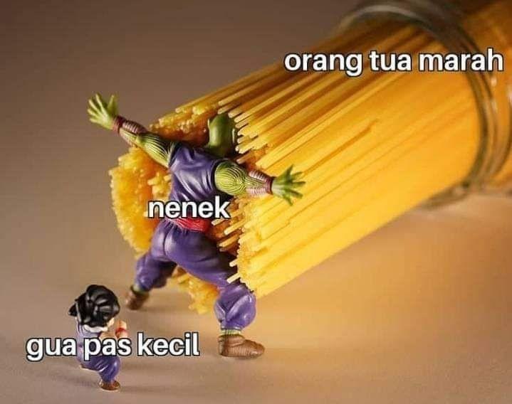 10 Meme Lucu Kebaikan Nenek yang Bikin Kangen Kampung Halaman