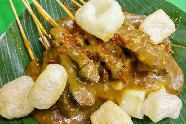 8 Tempat Makan Sate Padang Paling Enak di Surabaya, Sudah Coba?