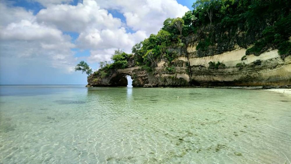 5 Pantai Keren yang Wajib Kamu Kunjungi saat Liburan ke Pulau Selayar
