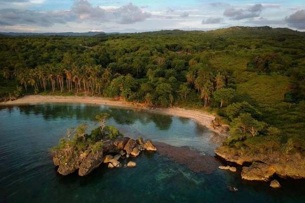 5 Pantai Keren yang Wajib Kamu Kunjungi saat Liburan ke Pulau Selayar