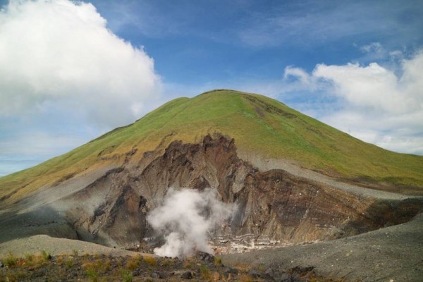 Aktivitas Vulkanik Gunung Lokon Meningkat, Warga Diimbau Tak Mendekat