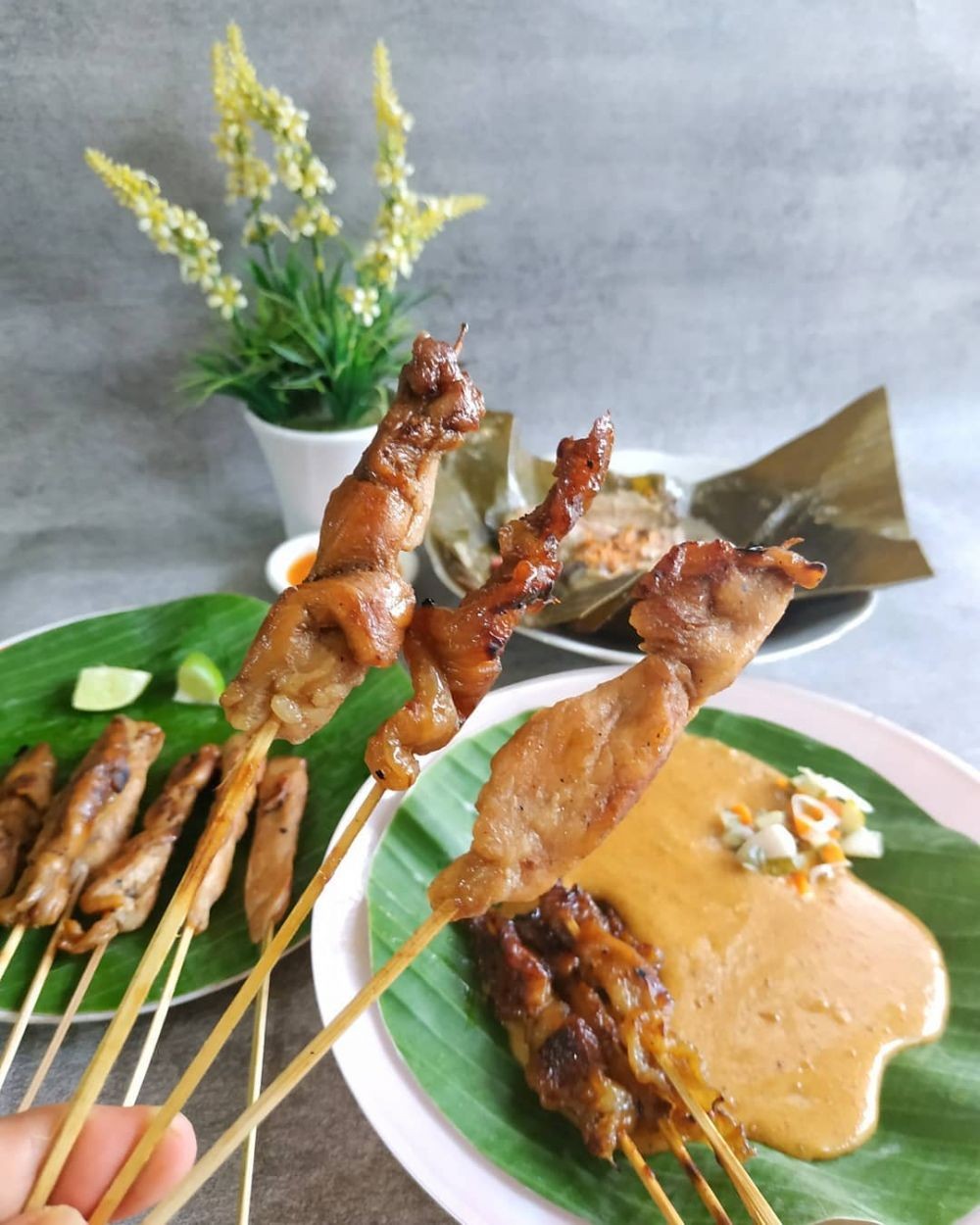 8 Tempat Makan Sate Ayam Paling Enak di Surabaya, Favorit Banget!