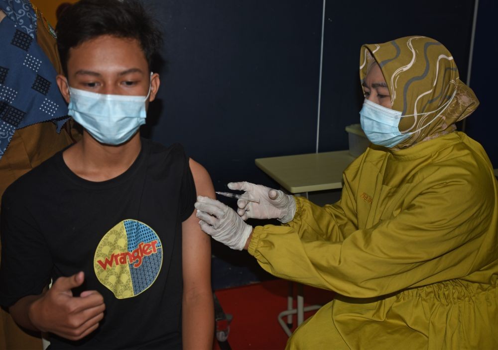 8.102 Siswa SD di Makassar Telah Disuntik Vaksin COVID Dosis Pertama