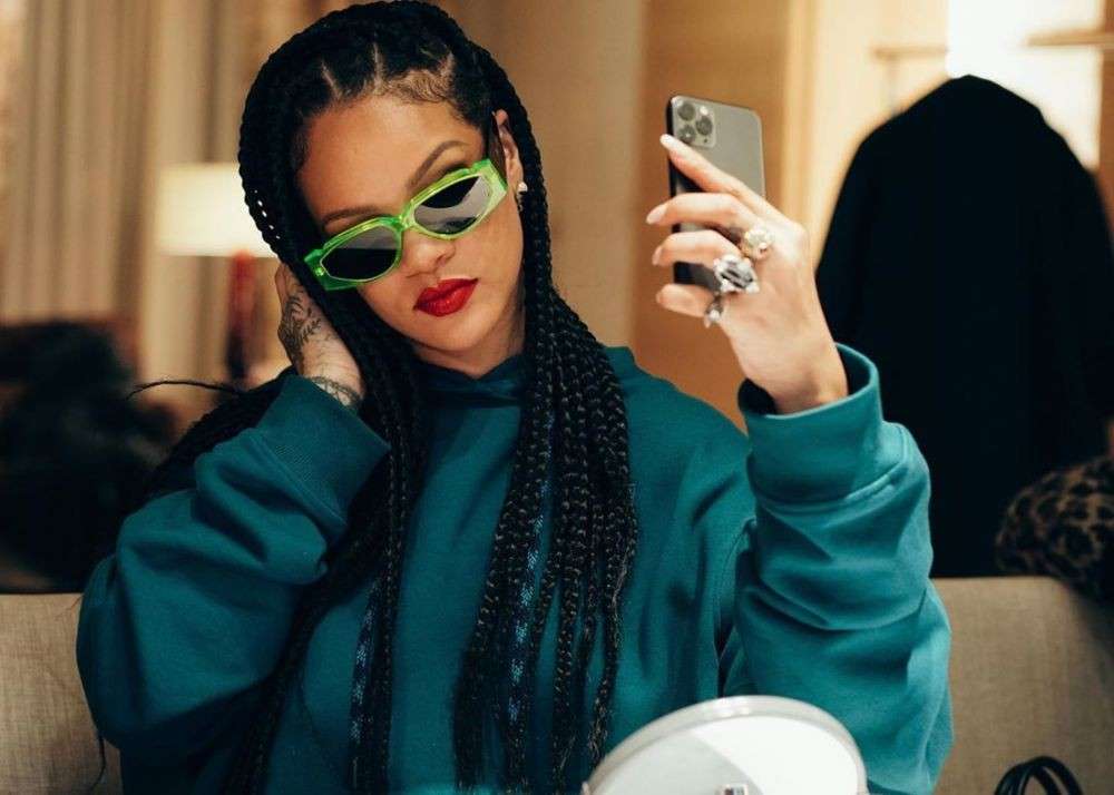 Musisi Wanita Terkaya Di Dunia, 10 Perjalanan Karier Rihanna