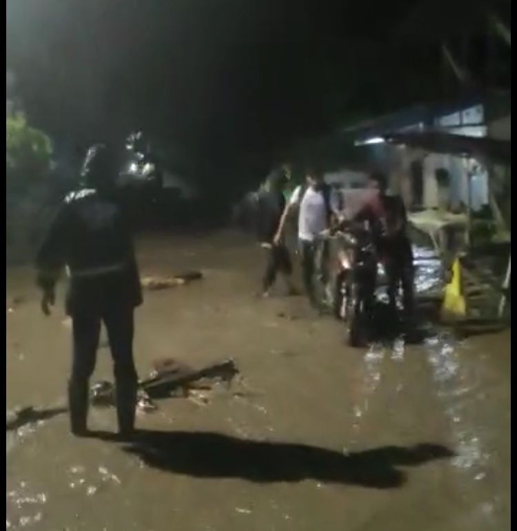 Banjir Bandang Kembali Melanda Sigi, Batangan Kayu Berserakan