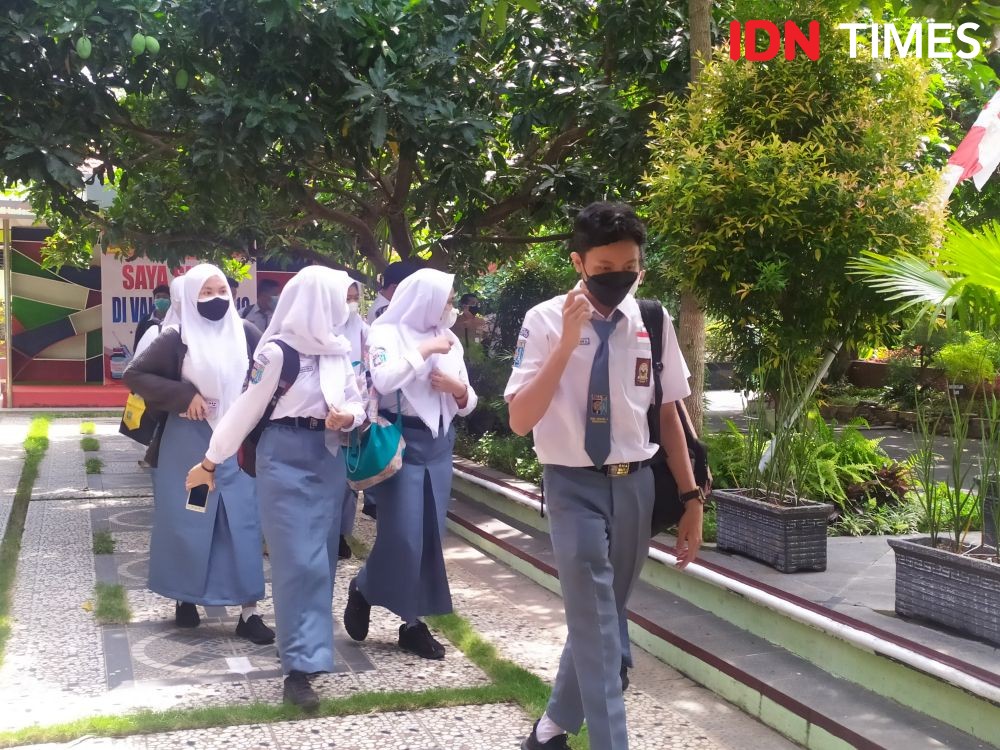 PTM Dibuka di Semarang, 7 Guru dan Siswa Kena COVID-19, Duh!