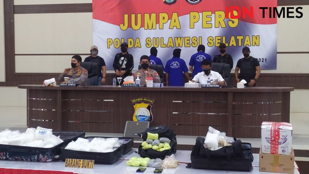 Nyamar Jadi Sopir Truk, Kurir Sabu 75 Kg di Makassar Diupah Rp400 Juta