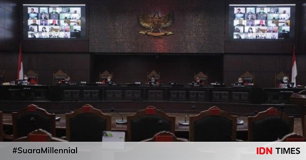 MK Tolak Gugatan Soal Perpanjangan Masa Jabatan Presiden