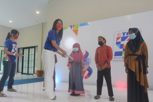 HUT ke-51, TIKI Gratiskan Ongkir hingga Berbagi dengan Anak Yatim