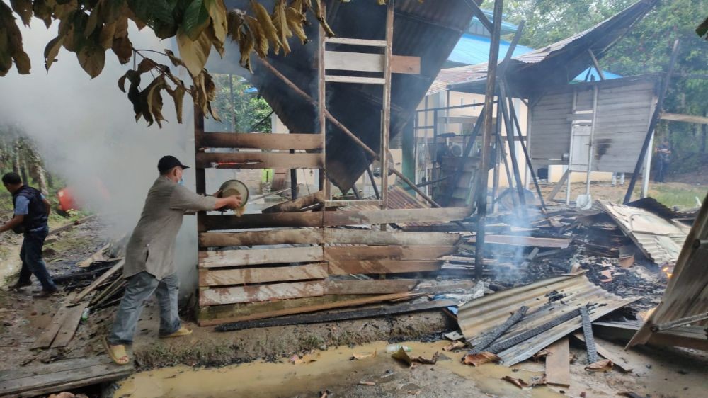 Belasan Warga Balai Harapan Jadi Tersangka Pembakaran Masjid Ahmadiyah