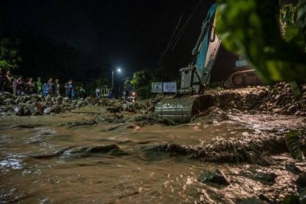 Banjir Lumpur Terjang Sejumlah Desa Di Sigi Sulawesi Tengah