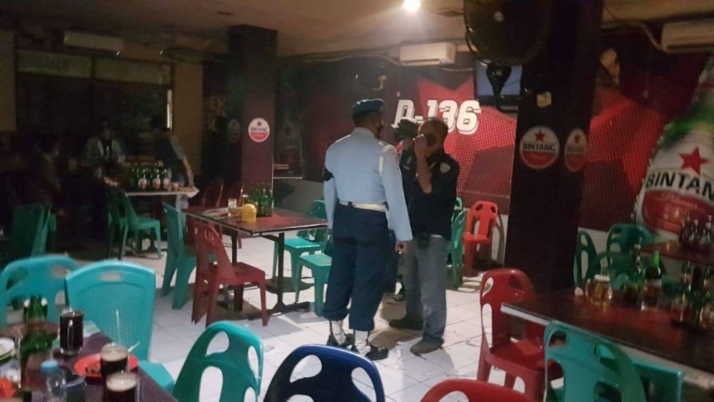 Berkedok Restoran, Tempat Karaoke di Surabaya Nekat Buka Saat PPKM