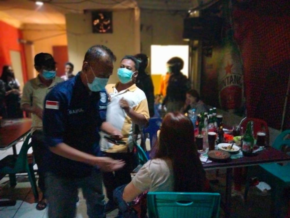 Berkedok Restoran, Tempat Karaoke di Surabaya Nekat Buka Saat PPKM