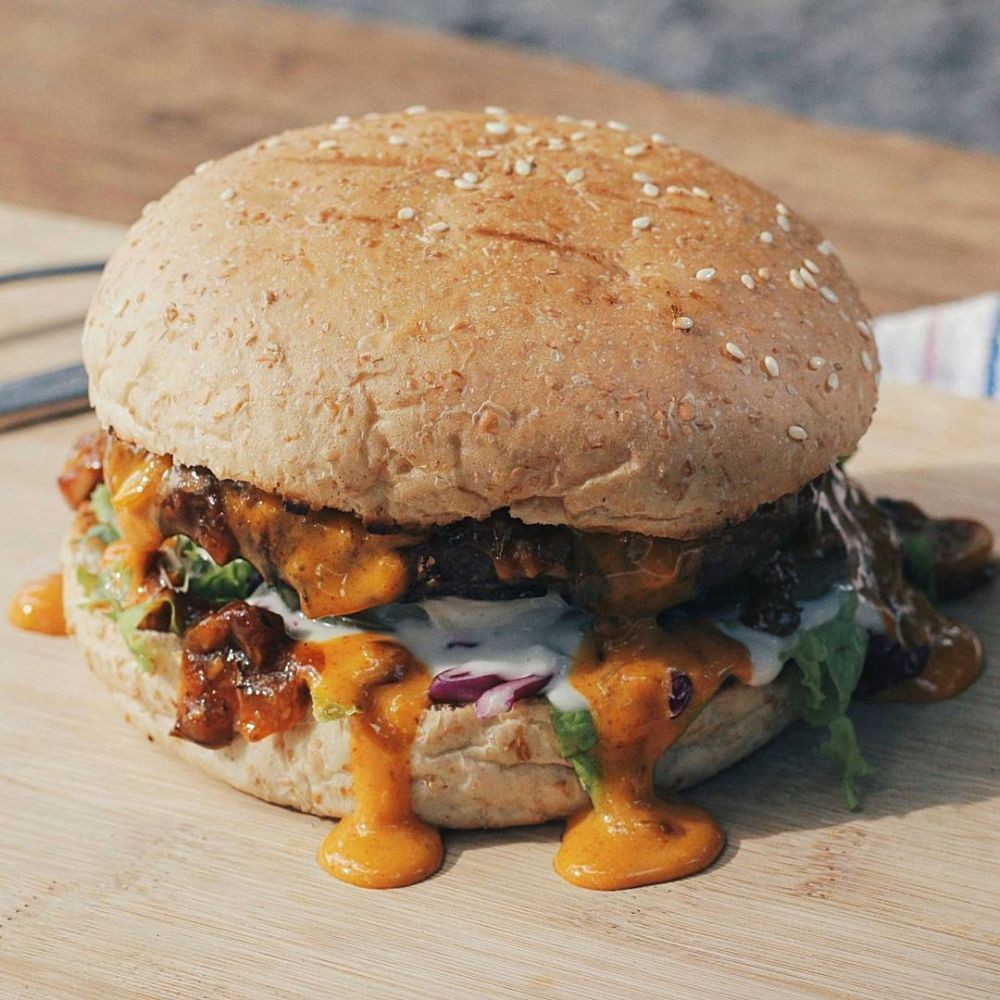 Menikmati Beragam Varian Burger di Buba! yang Bikin Ngiler 