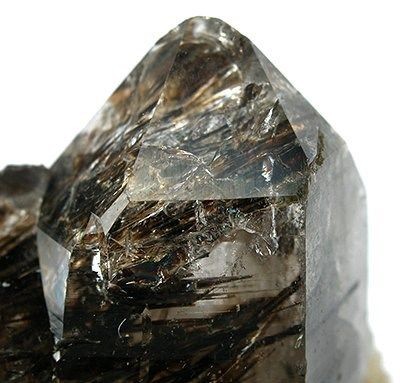 5 Batu Kristal yang Sering Jadi Pengobatan Alternatif