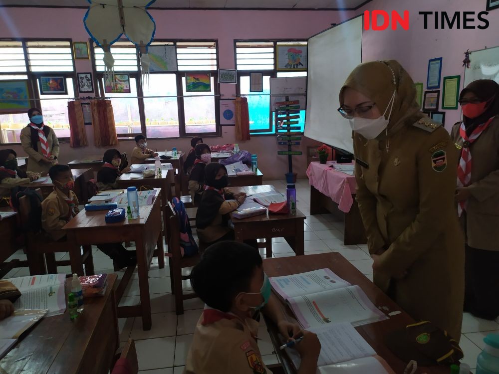 55 Sekolah di Bandung Hentikan PTM Akibat Siswa-Guru Positif COVID-19