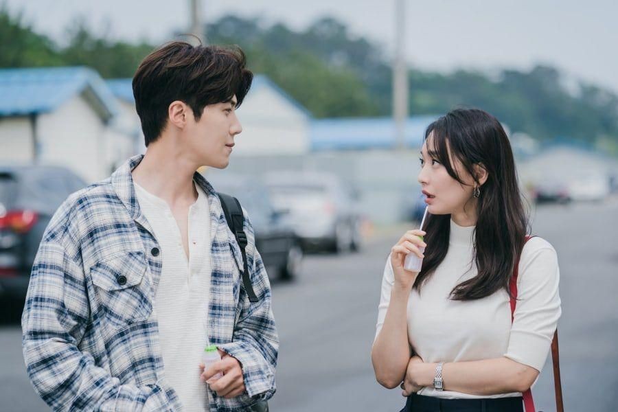 9 Rekomendasi Drama Korea Romantis, Fans Kim Seon Ho Wajib Nonton!