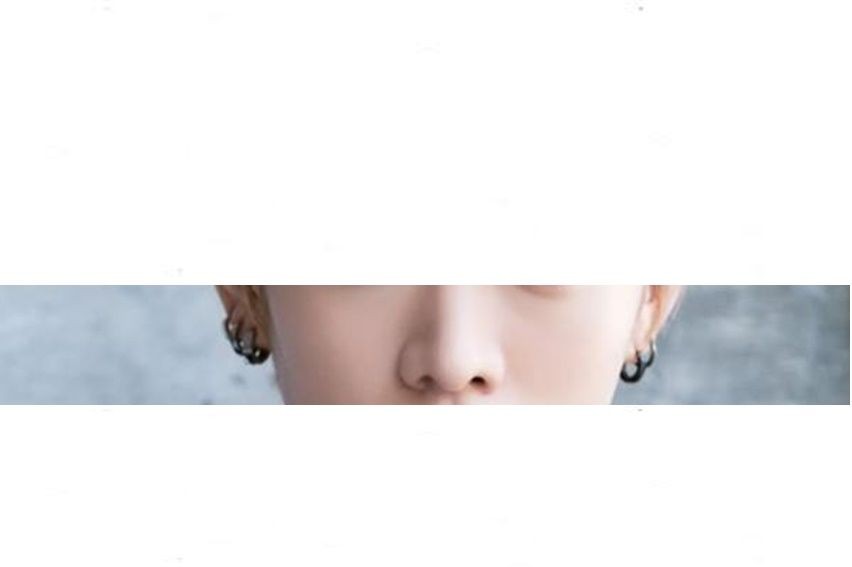 [QUIZ]  Hanya Lihat dari Hidungnya Saja, Siapa Member NCT 127 Ini?