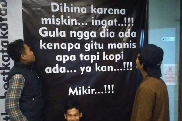 10 Potret Random Di Tempat Umum Ini Kocaknya Bikin Nyengir