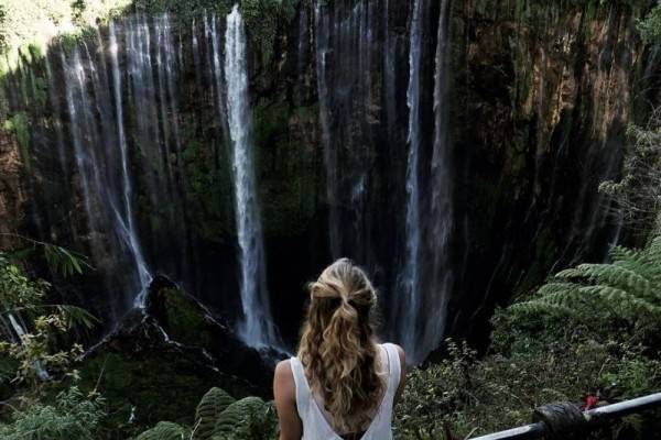 Wisata Tersembunyi Indonesia Yang Paling Cantik Versi Bule