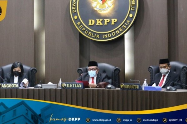 DKPP Berhentikan Tetap Seorang Komisioner KPU Kabupaten Maros