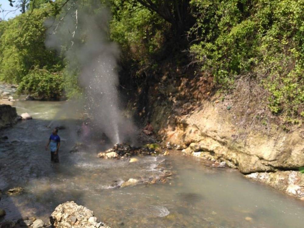 7 Fakta Geyser, Ketika Air Panas Menyembur Dari Tanah