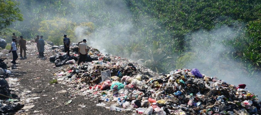 Pemkab Lampung Selatan Geram, Sampah PT ASDP Dibuang di Lahan Warga
