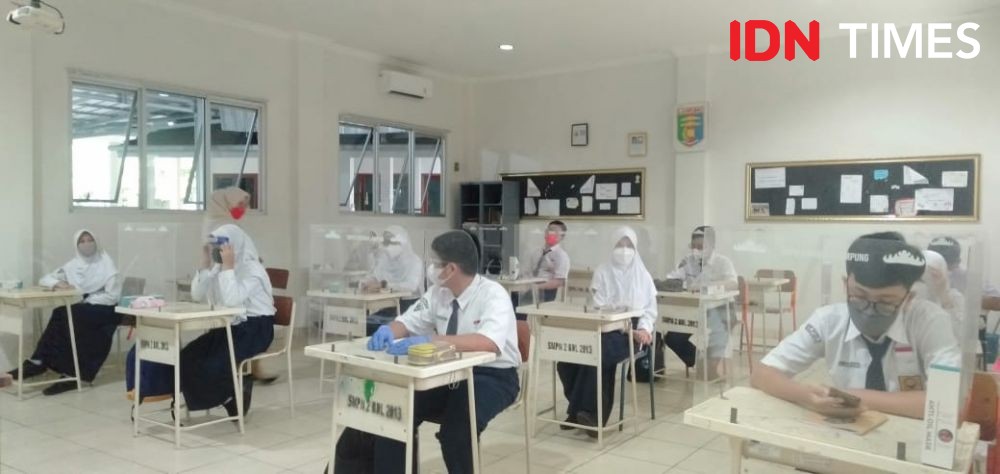 Kesan Siswa dan Guru Hari Pertama Sekolah Tatap Muka Bandar Lampung