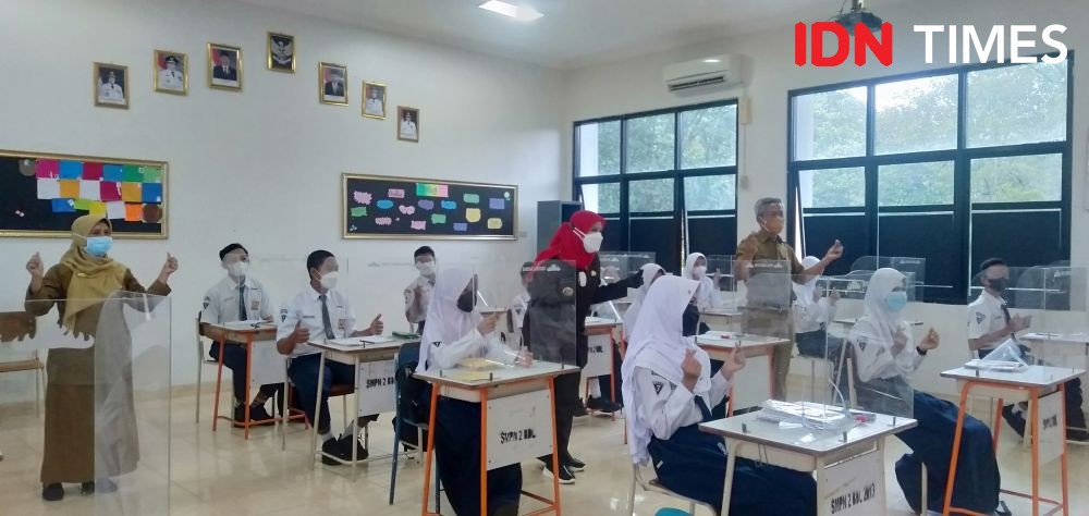 Kesan Siswa dan Guru Hari Pertama Sekolah Tatap Muka Bandar Lampung