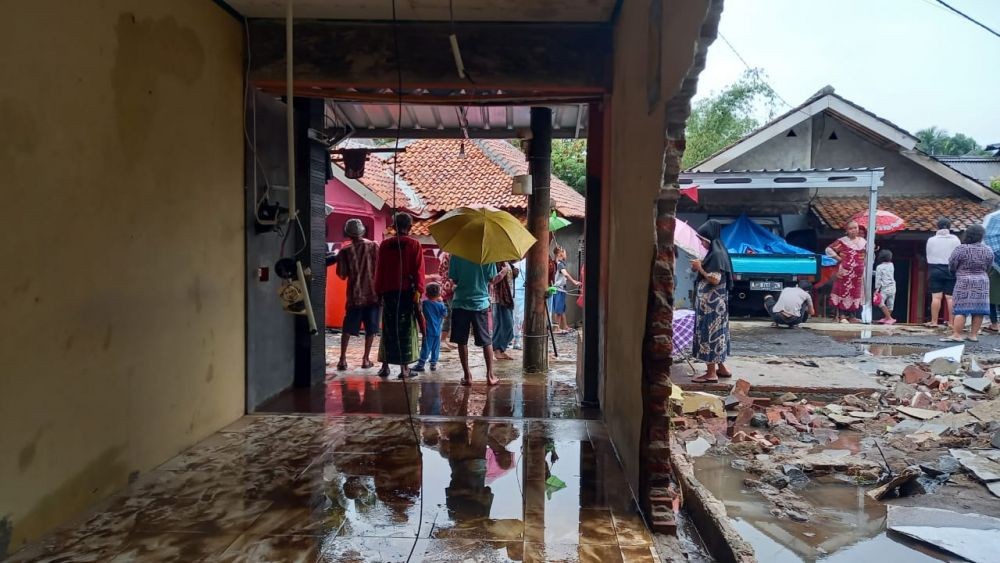 14 Rumah dan 1 Pabrik di Pandeglang Rusak Diterjang Banjir Bandang  