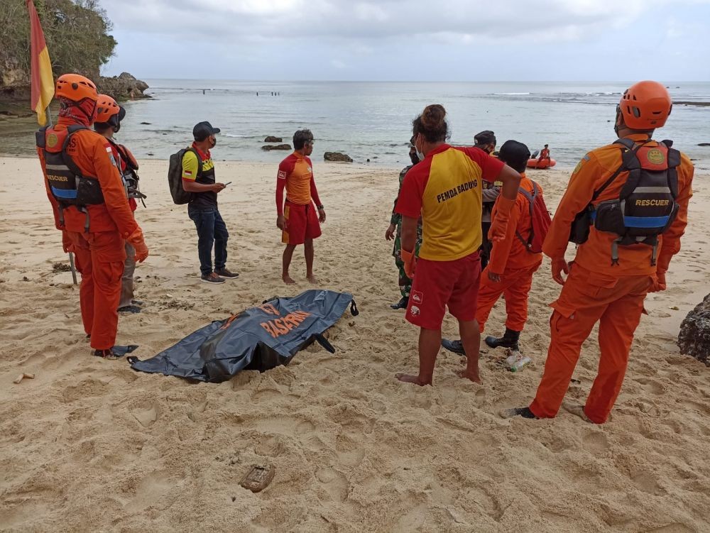 Pemuda yang Terseret Arus Pantai Dreamland di Bali Ditemukan Meninggal